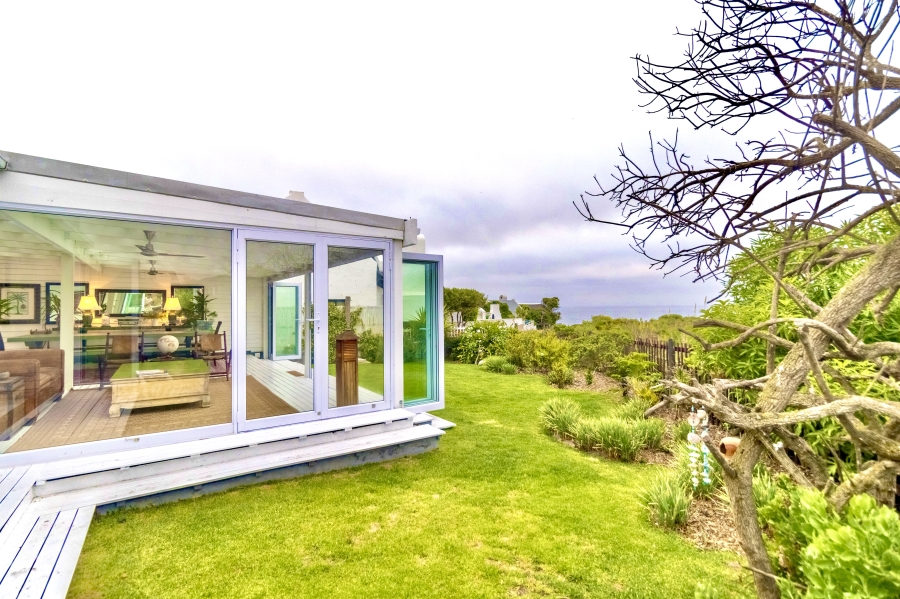 5 Bedroom Property for Sale in Grotto Bay Western Cape